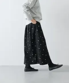 新品◆ツバメ刺繍ラップスカート《BLACK》◆かぐれ◆アーバンリサーチのサムネイル