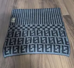 Fendi 　イタリア製　グレー ブラック チェックマフラー