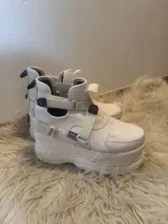 YOSUKE yosuke ホワイト 厚底 ストラップ スニーカー サンダル