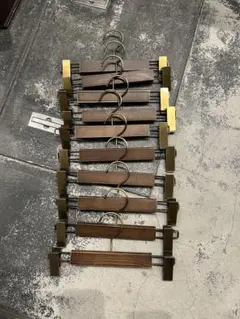 ズボンハンガー 洋服タンス