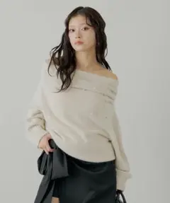 定価7920円　新品未開封　【Chico】ビジュー付きアンゴラオフショルニット