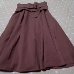 397）NATURAL BEAUTY BASIC ベルト付き フレアスカート