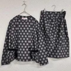 ミントデザインズ　セットアップ　総柄　シルク混　ノーカラージャケット　ベルト