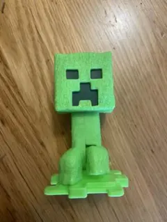 マクドナルド ハッピーセット マインクラフト クリーパー