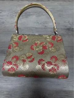 Item thumbnail for item 2e7ab187-f8cd-4be0-aad7-4363c9896d29