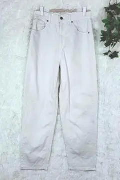 GU　テーパードパンツ　チノパンツ　ホワイト　カジュアル　オフホワイト　ゆったり