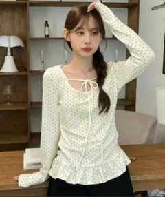 by muni:r ドットリボンフリルTシャツのサムネイル