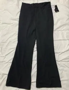 パンツ スラックス 黒　【新品•未使用】