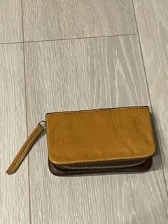 ブラウンイエローの小銭入れ