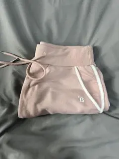 ピンク ジョガーパンツ