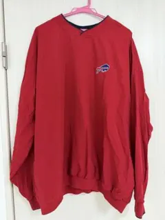 ナイロンジャケット 赤 チームロゴ刺繍入り