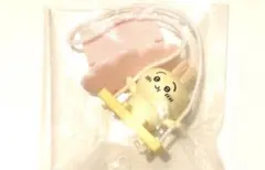 ちいかわ うさぎ ブランコ　ガチャ カプセルトイ