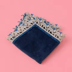 新品未使用　近沢レース　婦人画報　タオルハンカチ　キャットウォーク　ネイビー