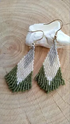 デリカビーズ　ハンドメイド　フリンジピアス