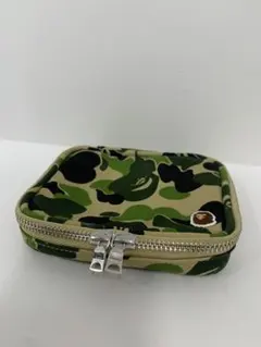 A BATHING APE カモフラ柄 ポーチ