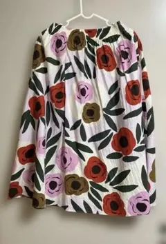 美品marimekko × UNIQLO 花柄 フレアスカートのサムネイル