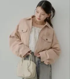 chico 胸ロゴショート丈スエードジップブルゾン