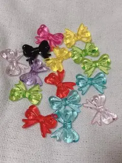 多色リボン型ビーズ 15個セット　アクリルチャーム