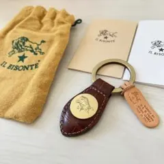 ILBISONTE イルビゾンテ コンチョ付きキーホルダー