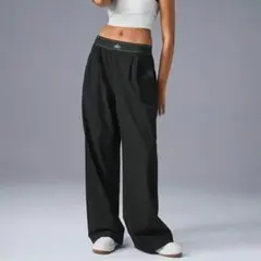 Alo Yoga アロヨガ パンツ ボトムス トラウザー ブラック