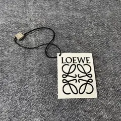 LOEWE チャーム付きタグ