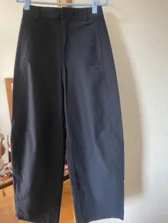 ユニクロ　ジャージーバレルレッグパンツ L