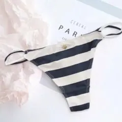１枚のみ　大人気商品　ボーダーTバック
