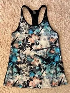 ROXY ヨガタンクトップ　XSのサムネイル