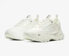 NIKE TC7900 ホワイト スニーカー サイズ27cm /UK7.5 - メルカリ