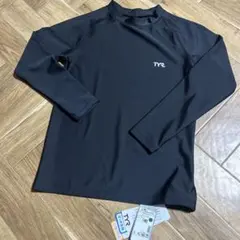 TYR ラッシュガード