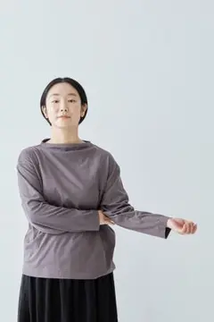 アトリエナルセ　コットンハイネックカットソー　チャコール