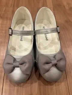 petit main シルバー リボン付きフォーマルシューズ　(18cm)