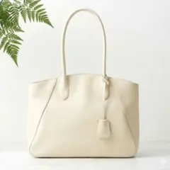 ✨新品未使用✨DoCLASSE エアートートバッグ M アイボリー 本革 A4 