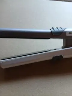 カールヘアアイロン ロック機能付き 収納ケース付き　携帯に便利