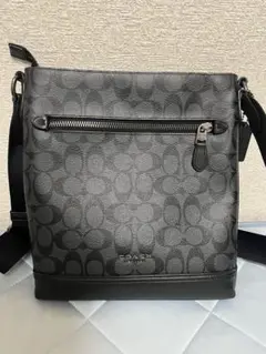 COACH ブラック ショルダーバッグ