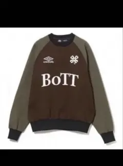 Umbro ブラウン カーキ トレーナー