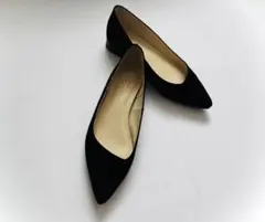 A de Vivre スウェード　黒　パンプス