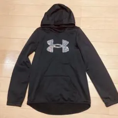 アンダーアーマー　フード付きパーカー