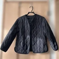 黒いキルティングジャケット