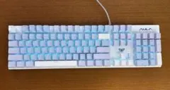 【美品】メカニカルキーボード　本体　赤軸のサムネイル