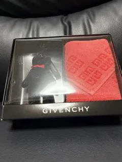 GIVENCHY ハンカチ ベアチャーム ギフトセットのサムネイル