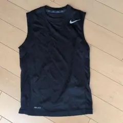 Nike DRI-FIT ブラックタンクトップ XS