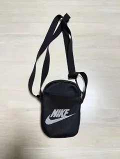 Nike メッシュショルダーバッグ 黒 美品