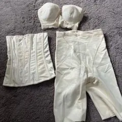 フォーシスアンドカンパニー　ブライダルインナー