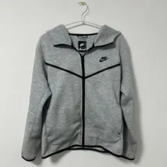 Nikeテックフリース　M