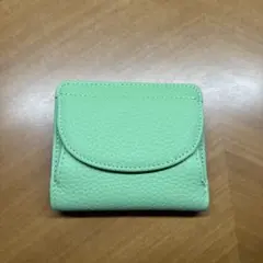 ミントグリーン レザー 二つ折り財布