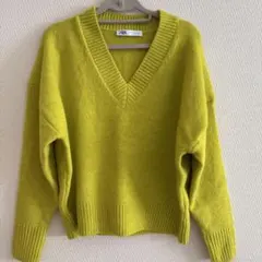 ZARA Vネックニット イエロー