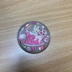 マロンクリーム　刺繍缶バッジ