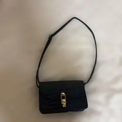 緑ショルダーバッグクロコダイル風