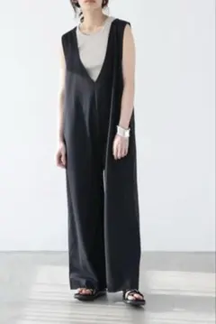 FEELING MADE ストレッチポンチ V/N サロペット ブラック　黒